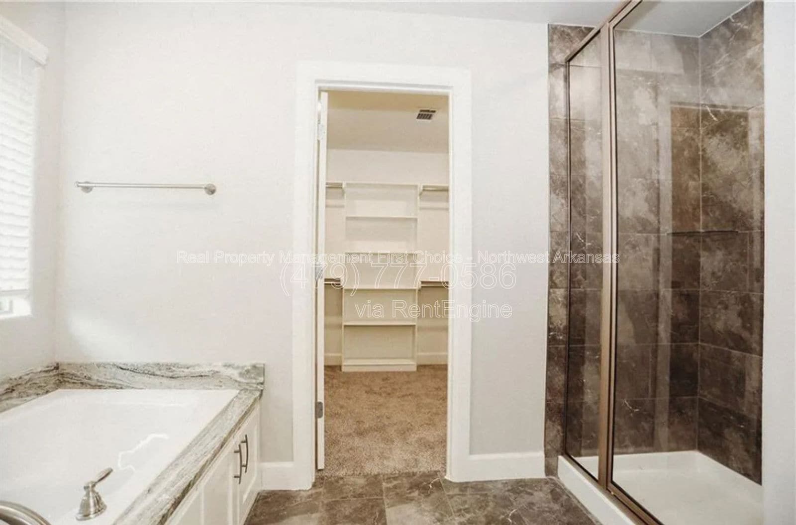 Building Photo - 1411 Sweetbriar Way