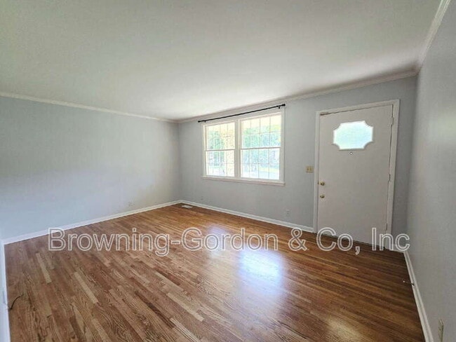 Building Photo - 6468 Thunderbird Dr