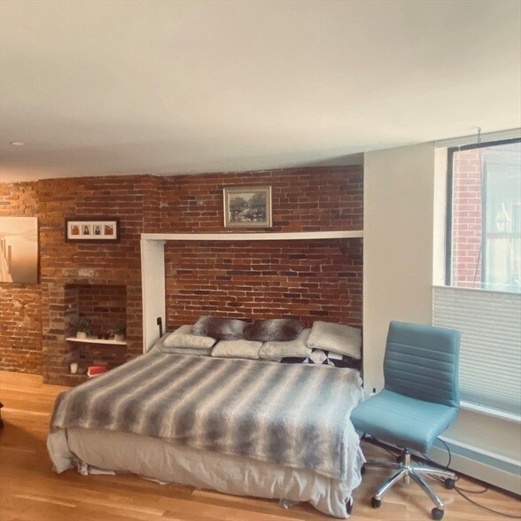 Building Photo - 34 Hancock St