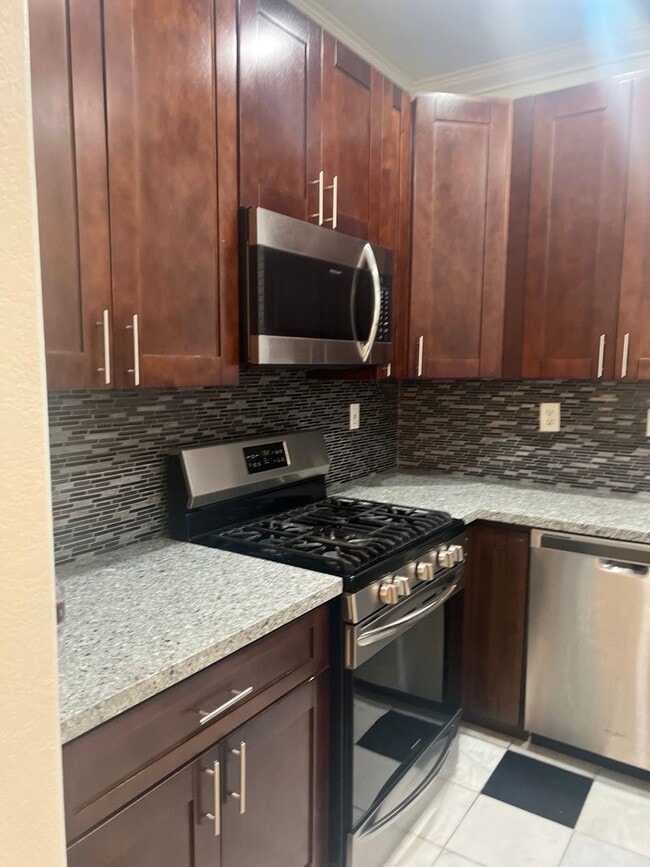 Building Photo - 2 Bedroom 1st Floor Unit in Rancho San Diego