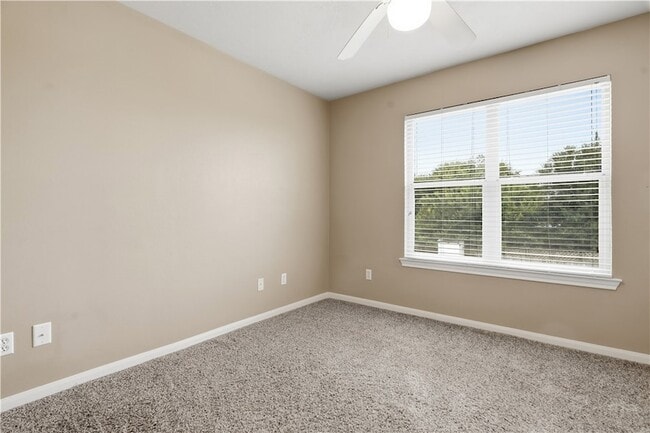 Building Photo - 2443 Pintail Loop