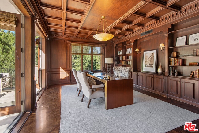 Building Photo - 980 Stradella Rd