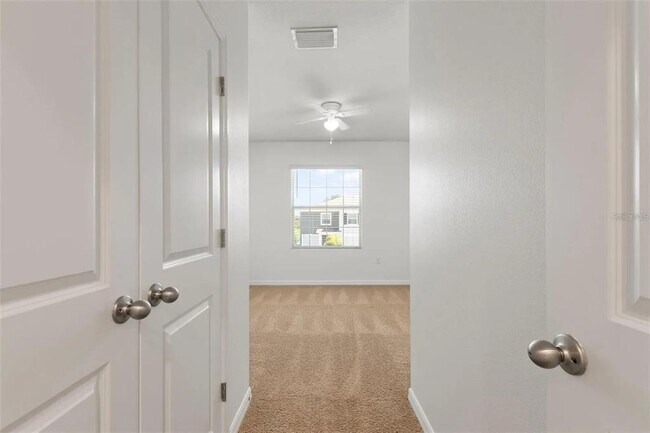 Building Photo - 2879 Suncoast Blend Dr