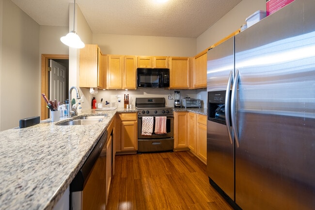 Building Photo - 9420 Marshall Rd