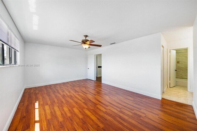 Building Photo - 15157 SW 95th St
