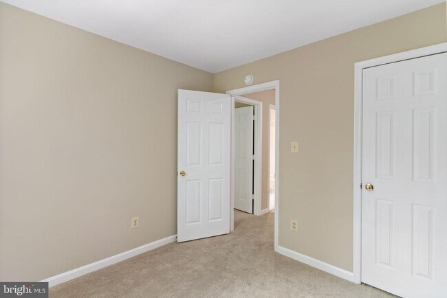 Building Photo - 8073 Morning Meadow Ct