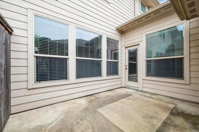 Building Photo - 9251 Monarch Mist Ln