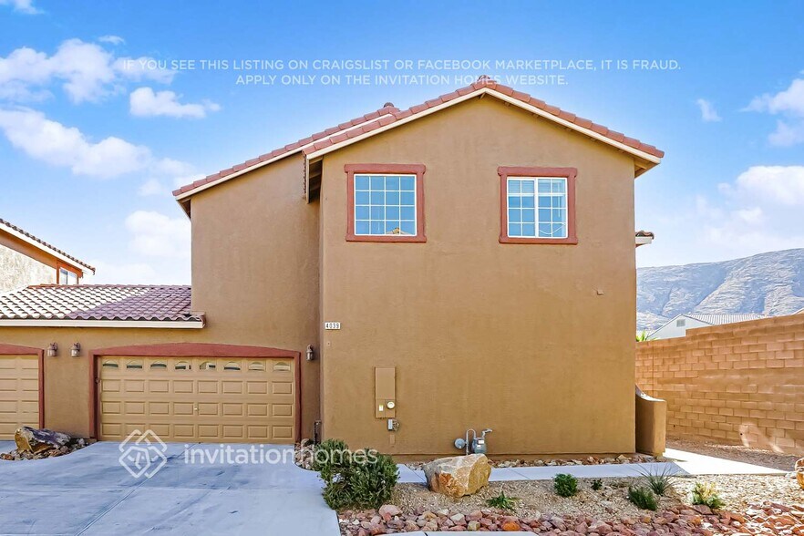 Primary Photo - 4039 Sparrow Rock St