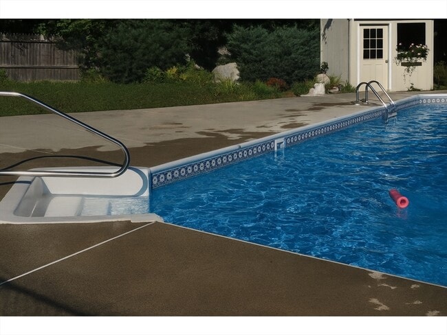 Building Photo - 32 Rathbun Rd