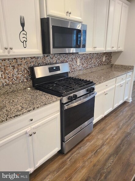 Building Photo - 1006 Valley Run Dr