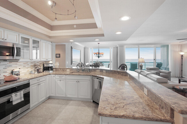 Building Photo - 8600 S Ocean Dr