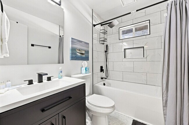 Building Photo - 4225 Twin Rivers Dr