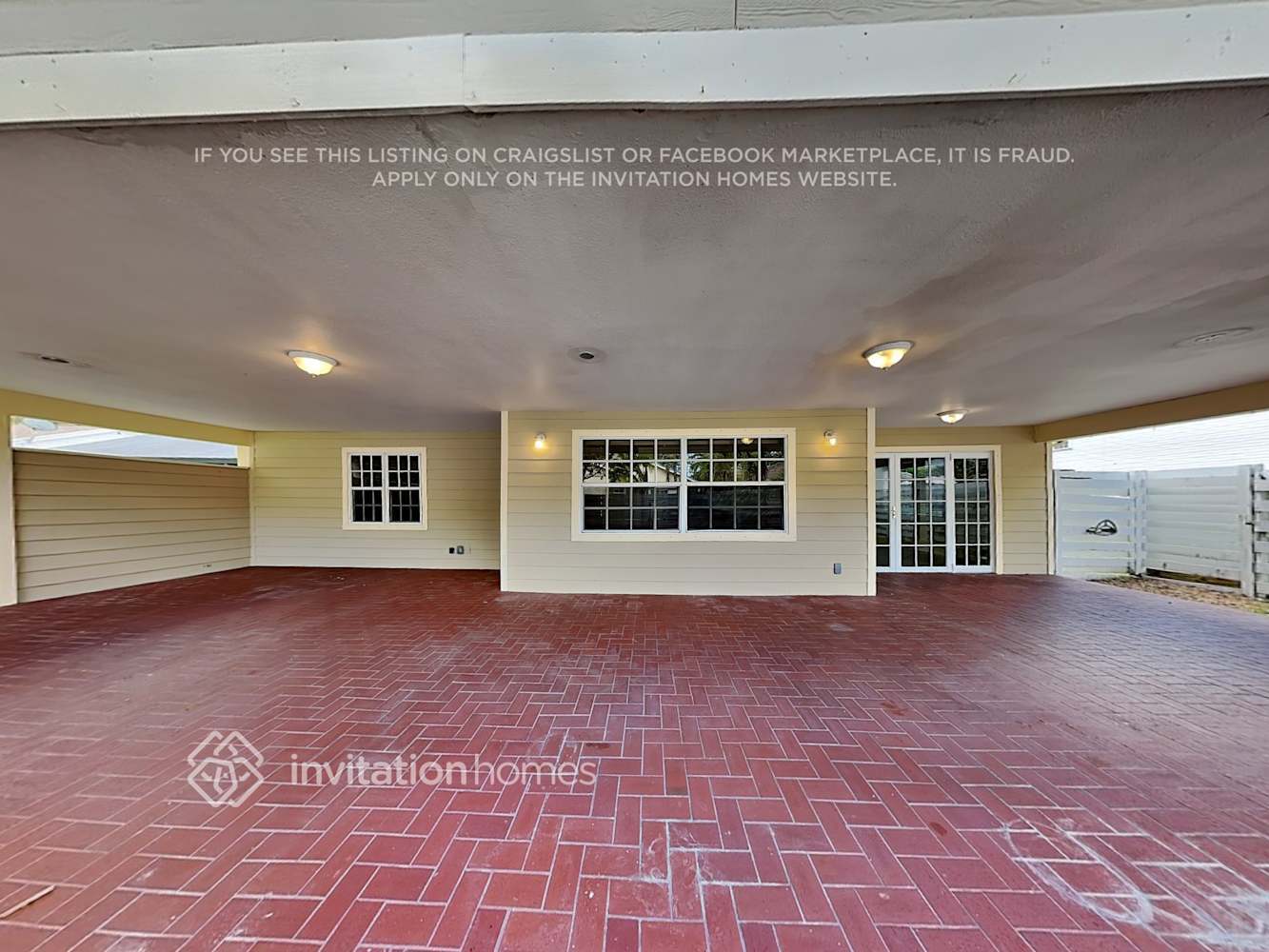 Building Photo - 14915 SW 139th Pl