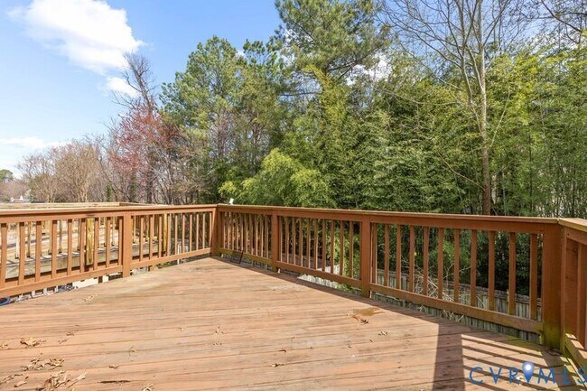 Building Photo - 2805 Queensland Dr