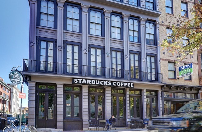 Building Photo - Merchant's Row