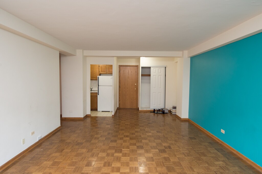 Building Photo - 4180 N Marine Dr