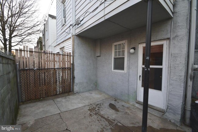Building Photo - 2509 S Alder St