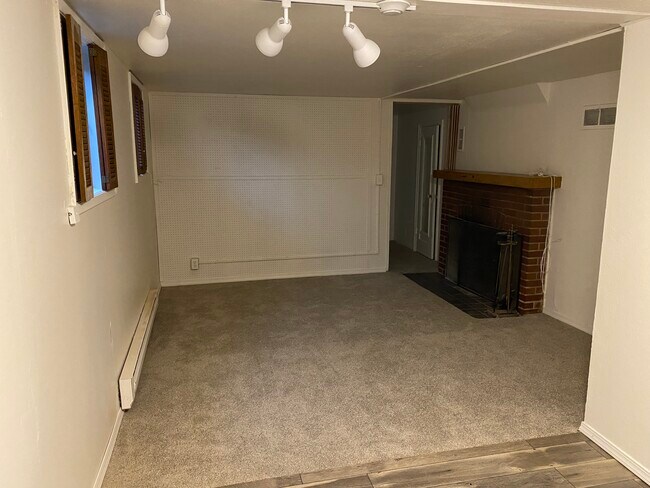 Building Photo - 5267 11th Ave NE