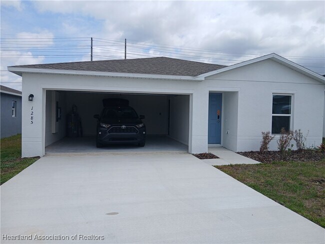 Primary Photo - 1285 Stone Ridge Cir