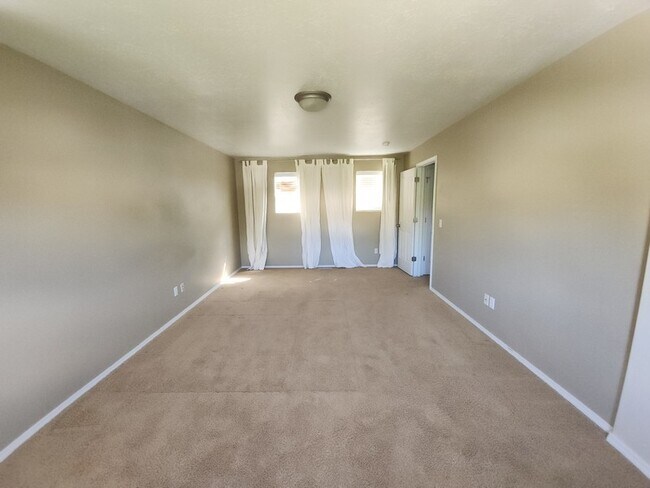 Building Photo - 209 Interlochen Ln