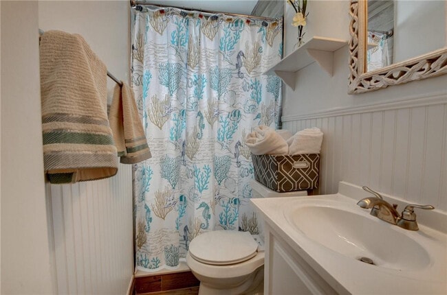 Building Photo - 10 S Swinton Cir