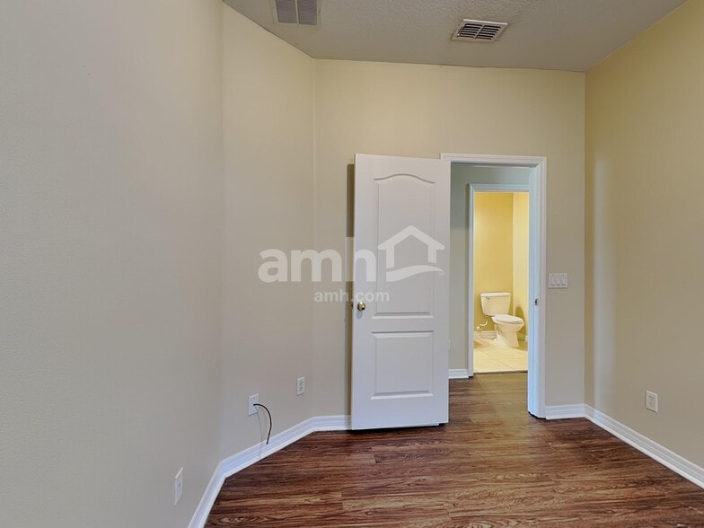 Building Photo - 1838 Madison Ivy Cir