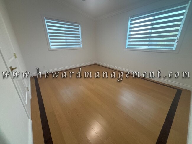 Building Photo - 2017 Centinela Ave