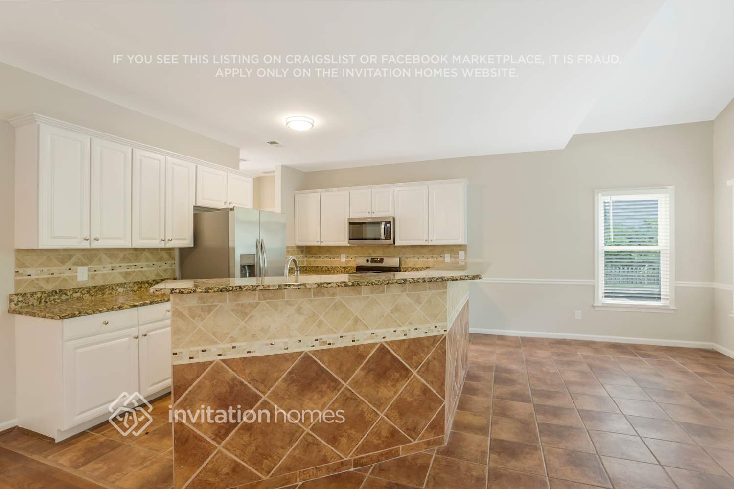 Building Photo - 2256 Glenridge Dr