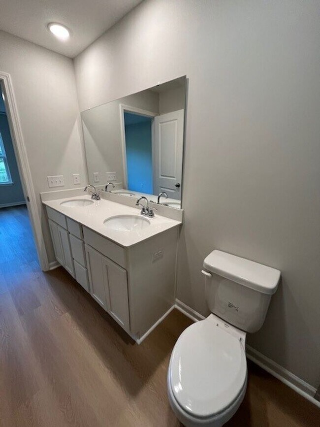 Building Photo - 5086 Northstar Dr