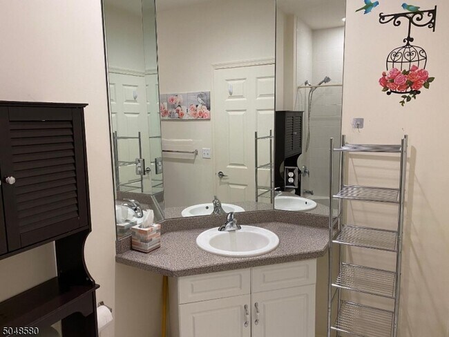 Building Photo - 3407 Pointe Gate Dr