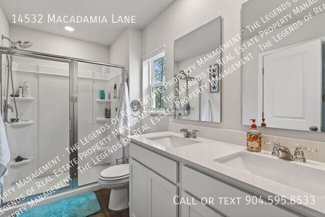 Building Photo - 14532 Macadamia Ln