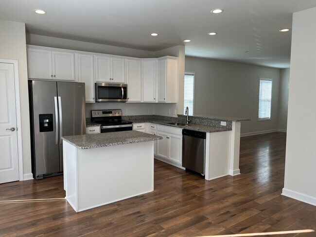 Building Photo - Clifton Community Town Home- Christiansburg