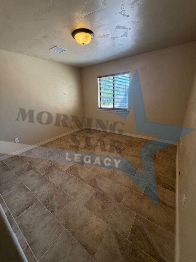Building Photo - 4648 Mesa Rico Dr