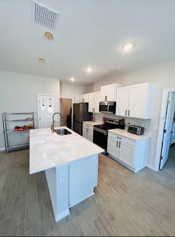 Building Photo - 2450 SW 170th Loop