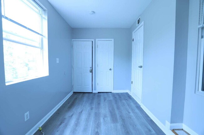Building Photo - Welcome Home!