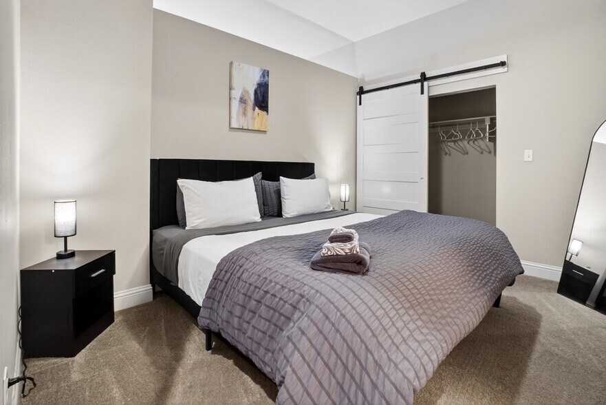 Building Photo - 110 N Boston Ave