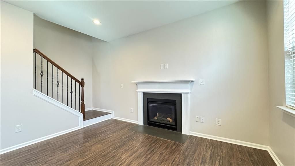 Building Photo - 4408 Black Hills Dr NW