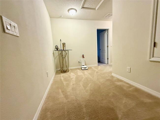 Building Photo - 7522 Aloma Pines Ct