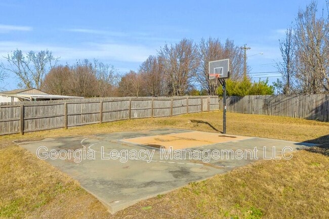 Building Photo - 816 Kaitlyn Dr