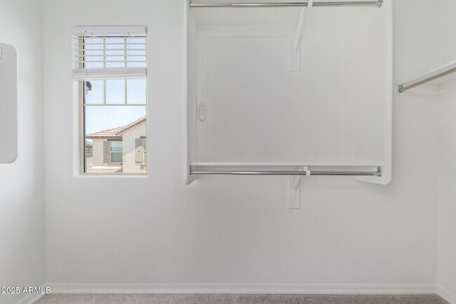 Building Photo - 3813 N 100th Dr