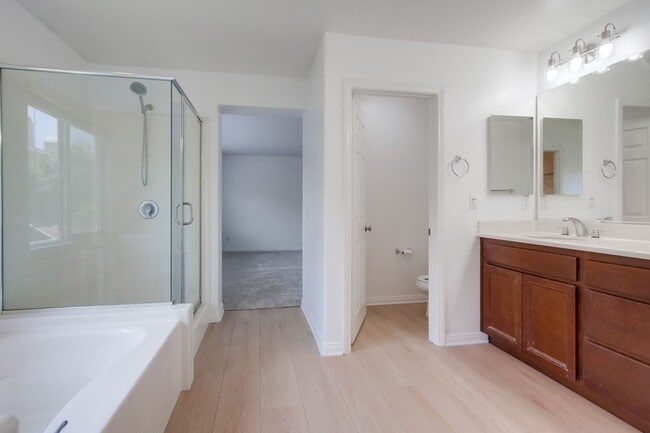 Building Photo - Upgraded Executive Home in Rancho Santalina