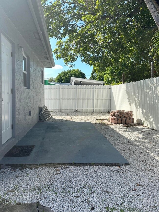 Building Photo - 4107 Virginia Terrace