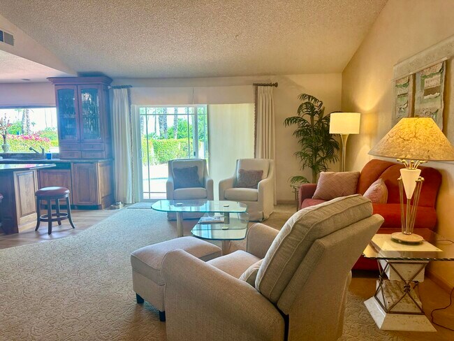 Building Photo - 38960 Kilimanjaro Dr