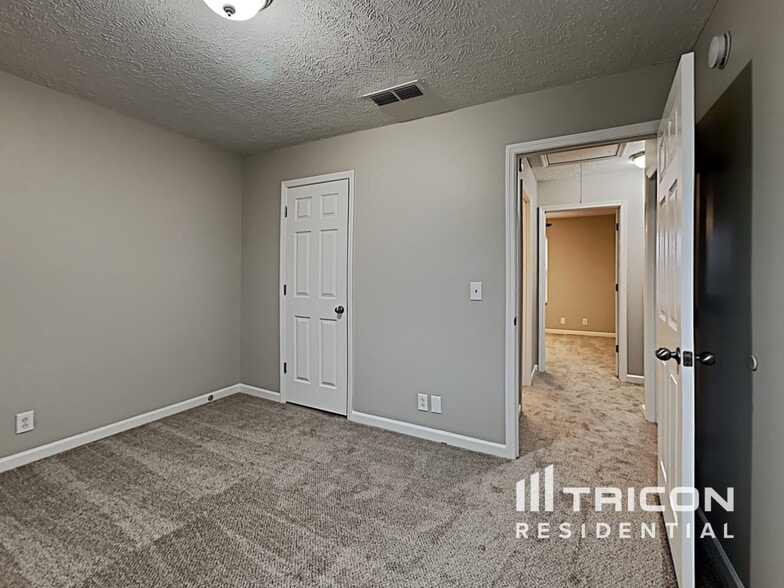 Building Photo - 2616 Apostle Ln