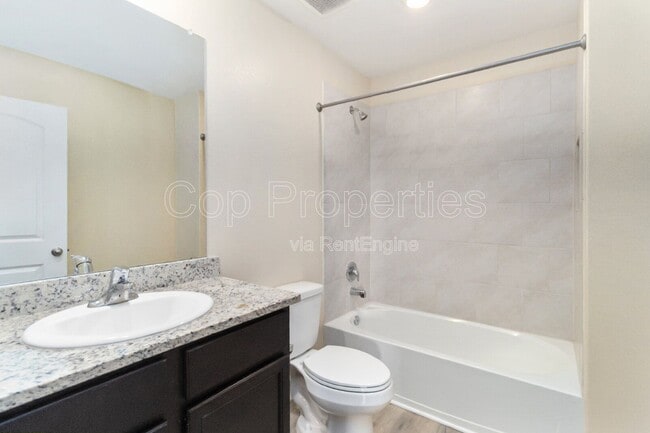 Building Photo - 15027 Harbor Lndg