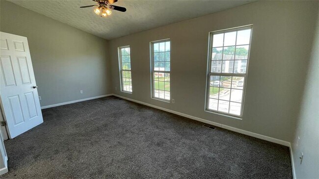 Building Photo - 1708 Redan E
