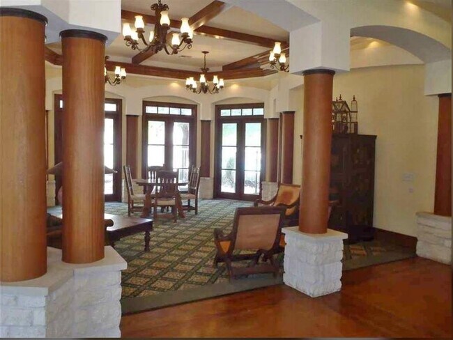 Building Photo - 2320 Gracy Farms Ln