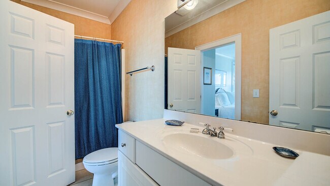 Building Photo - 15 Nautica Way