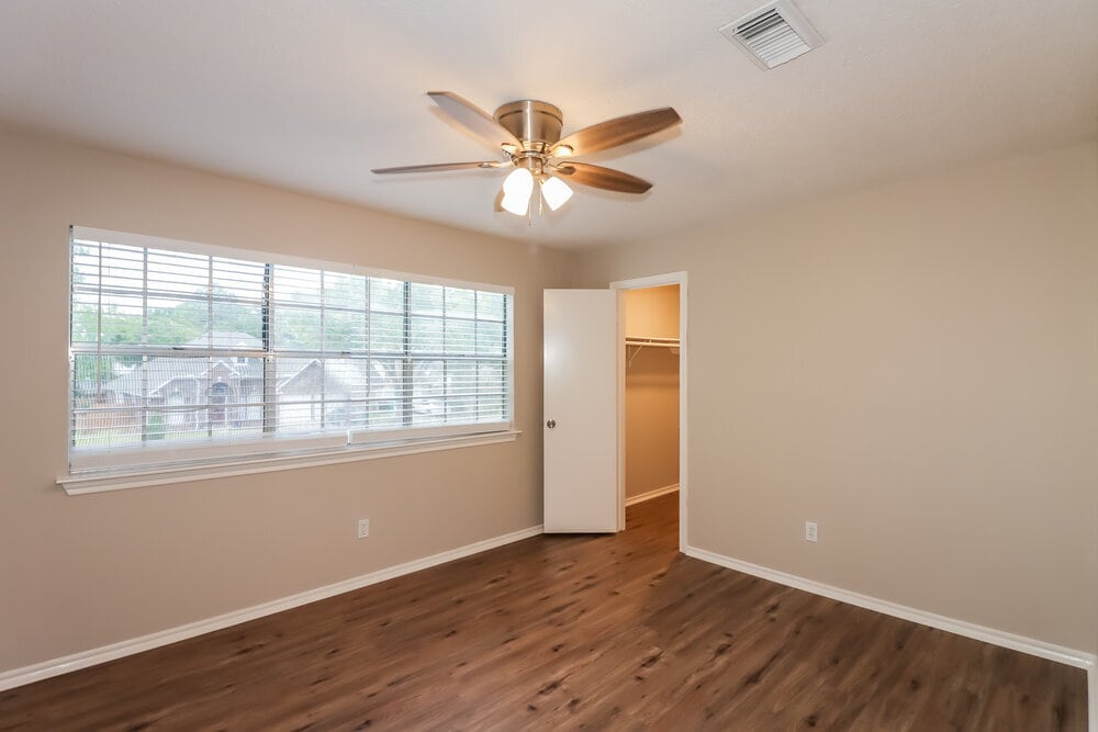 Building Photo - 16415 Hidden Gate Ct