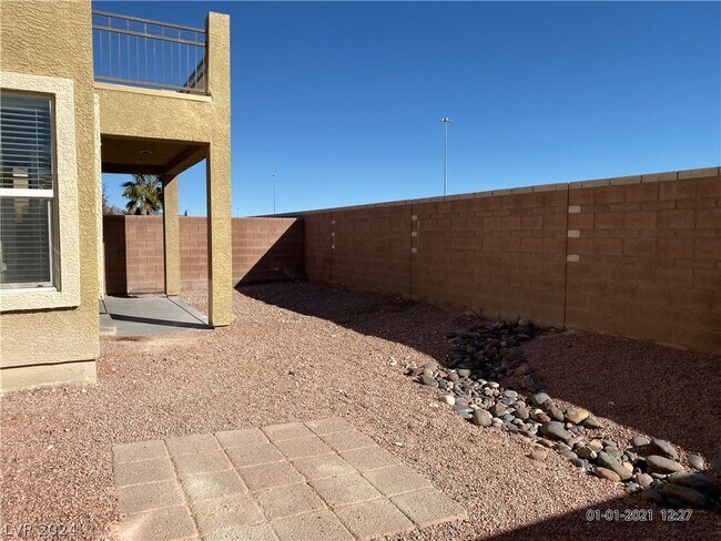 Building Photo - 3409 W Perching Bird Ln